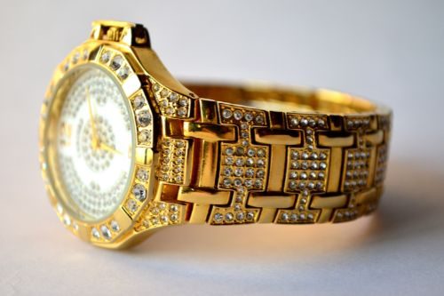 details-of-wristwatch